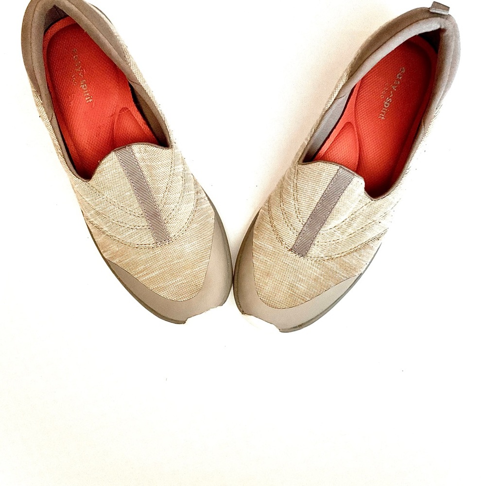 Final Sale Easy Spirit Slip Ons